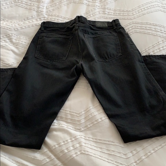 GAP || Black Standard Jeans 32 x 32 - Picture 3 of 3